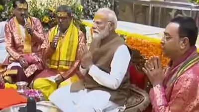 Pm Modi: Amrutparv: PM Modi એ સોમનાથ મંદિરમાં પૂજા અર્ચના કરી, ગુજરાતમાં વિશાળ રોડ શો યોજ્યો | ભારત સમાચાર