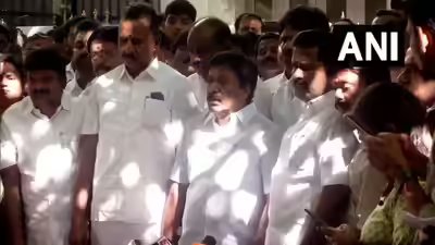 AIADMK જૂથે વિજયના TVKને સમર્થન આપ્યું; નેતા સમજાવે છે કે ડીએમકે ગઠબંધનની વાટાઘાટો કેમ પડી ભાંગી | ભારત સમાચાર