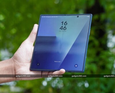 એપલ ફોલ્ડેબલ આઈફોન અને ટચસ્ક્રીન મેકબુક ‘અલ્ટ્રા’ લોન્ચ કરવાની યોજના બનાવી રહી છે.