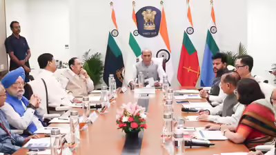 રાજનાથ સિંહ: ‘શાંત રહો, ગભરાટ ટાળો’: સંરક્ષણ પ્રધાન રાજનાથ સિંહ મધ્ય પૂર્વ સંકટ વચ્ચે ઊર્જા પુરવઠાની સમીક્ષા કરે છે | ભારત સમાચાર