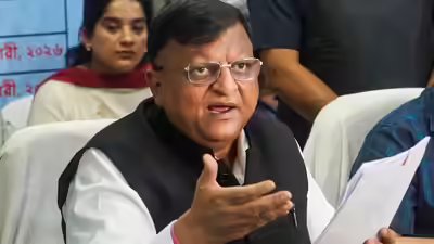‘બિયોન્ડ બેશરમ’: બંગાળના ભૂતપૂર્વ CEO મનોજ અગ્રવાલની મુખ્ય સચિવ નિમણૂક પછી TMCએ BJP, EC પર હુમલો કર્યો | ભારત સમાચાર