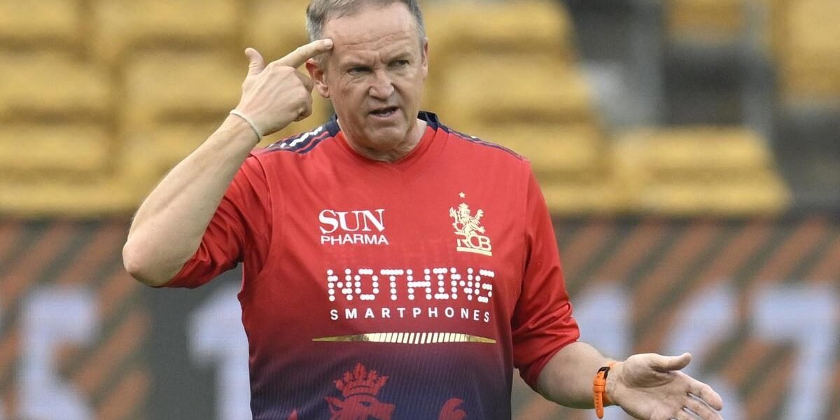 IPL 2026: Andy Flower fined for breach of Code of Conduct during MI vs RCB