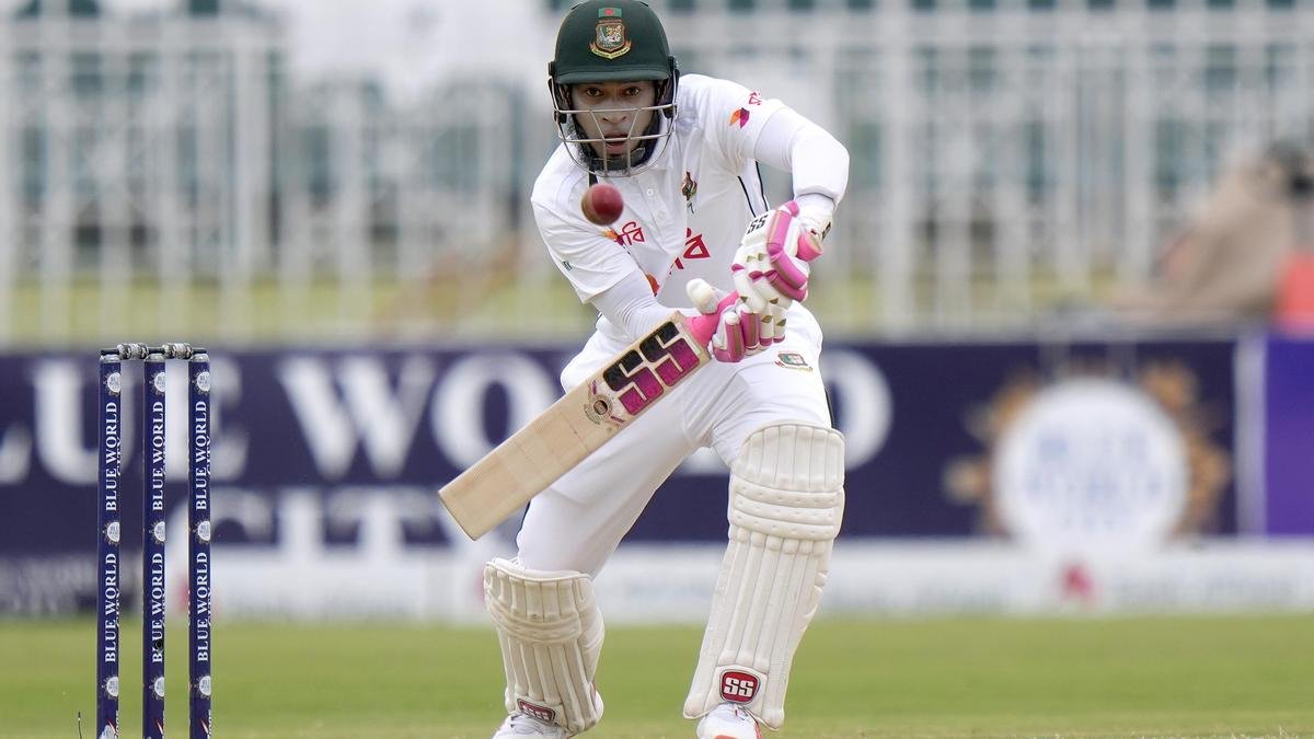 BAN vs PAK, 1st Test, Day 2 LIVE SCORE: Imam falls short of fifty, Awais looks well set to score century