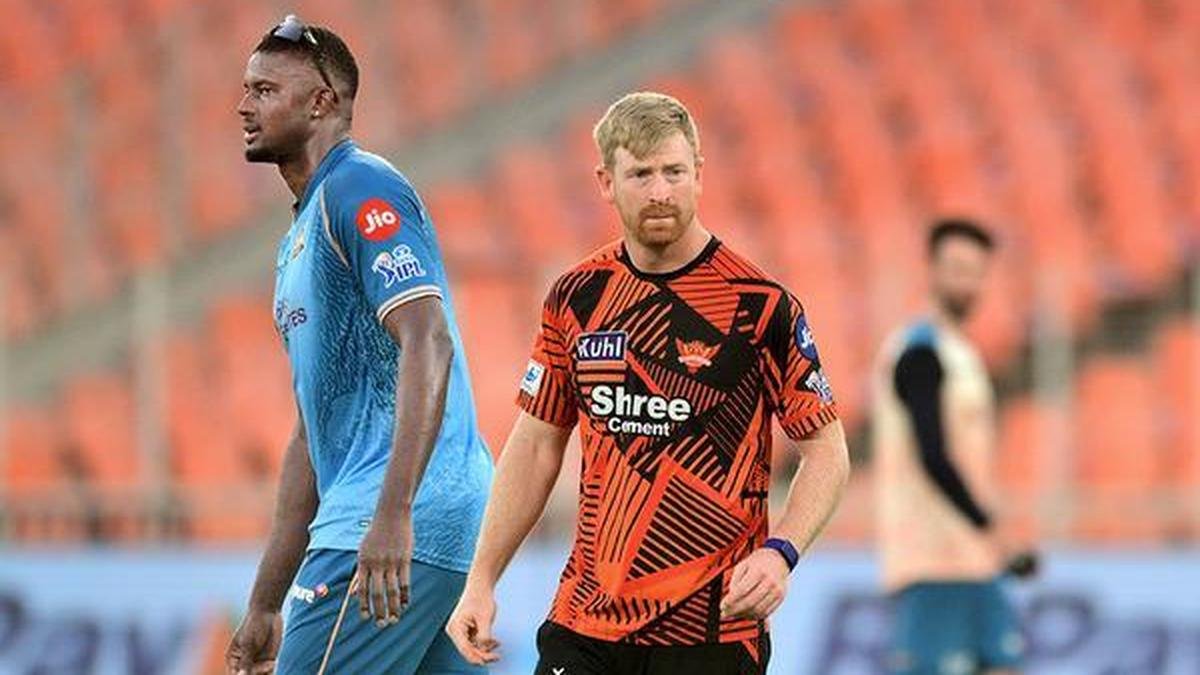 GT vs SRH live score, IPL 2026: Sunrisers Hyderabad wins toss and opts to bowl against Gujarat Titans; playing XIs