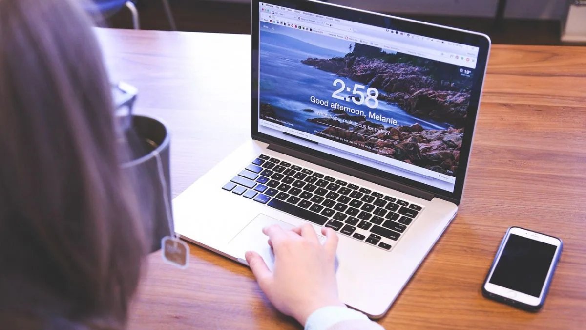 Amazon Sale: Big Discount for Students on Laptops from Asus, HP And More Brands